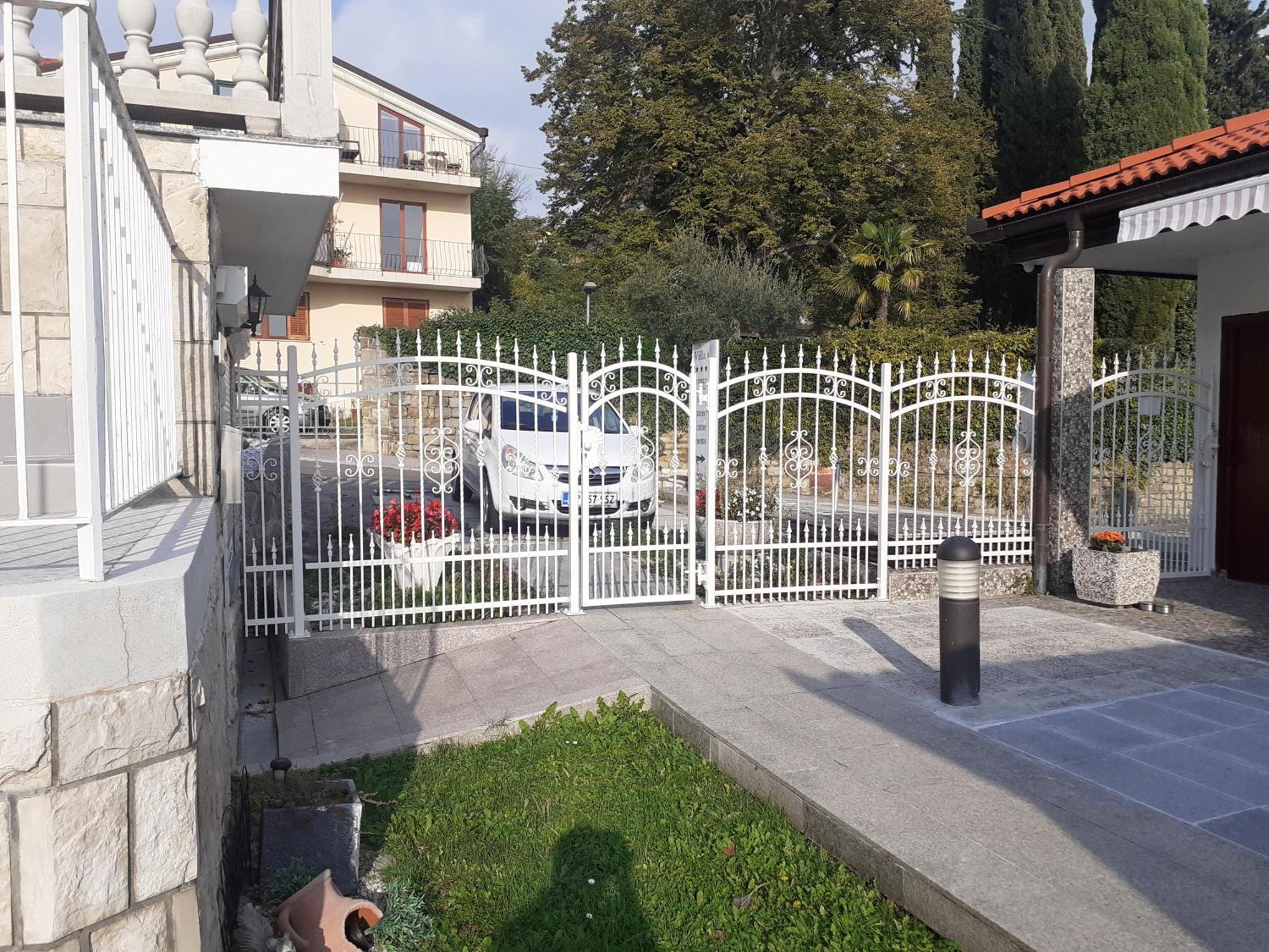Guest House Vila Luka Portorož Eksteriør billede